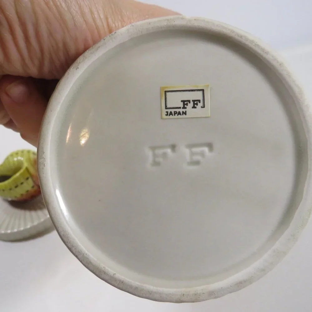 Seashell Ceramic Dish by Fitz & Floyd with Lid Glazed (has small chip on lid)